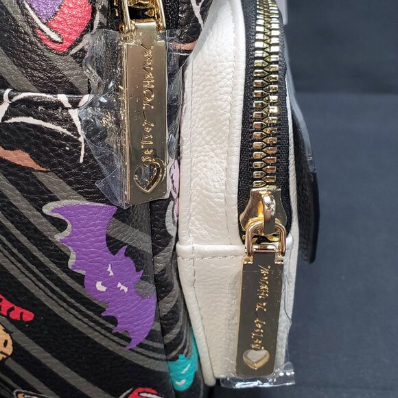 BNWT Bestsey Johnson Kitsch Vampire Dog Halloween Mini Backpack - Picture 5 of 8